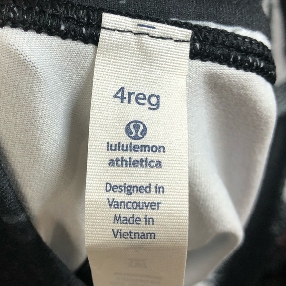 Lululemon Groove Short II Roll Down Shady Palms Black & White Athletic Shorts 4 - Picture 5 of 5